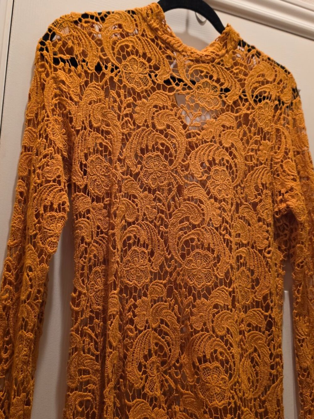 High-Low Crochet Top - Picture 2 of 7